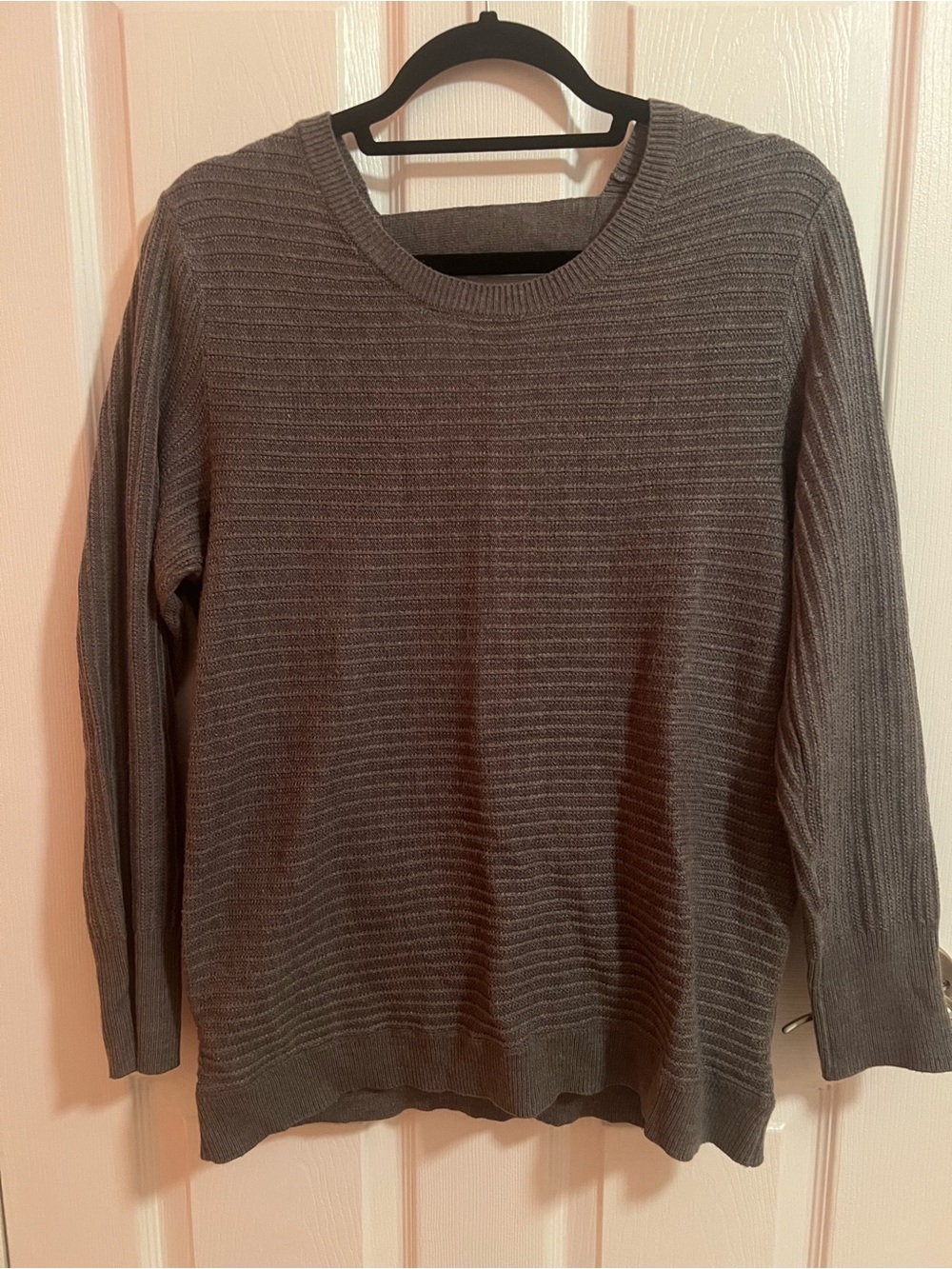 Women’s Gray Ribbed Crewneck Sweater with open back